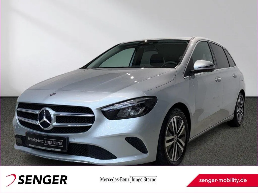 Mercedes-Benz B 220