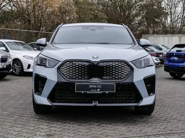 BMW iX2