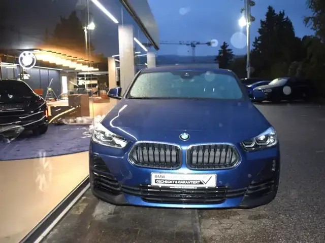 BMW X2