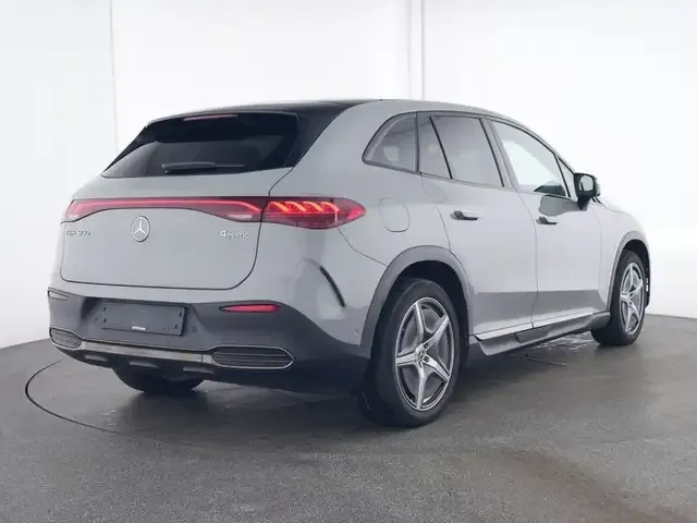 Mercedes-Benz EQE SUV