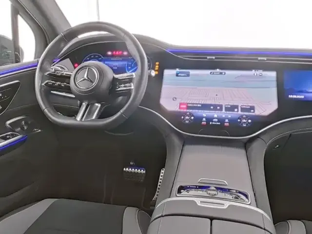 Mercedes-Benz EQE SUV