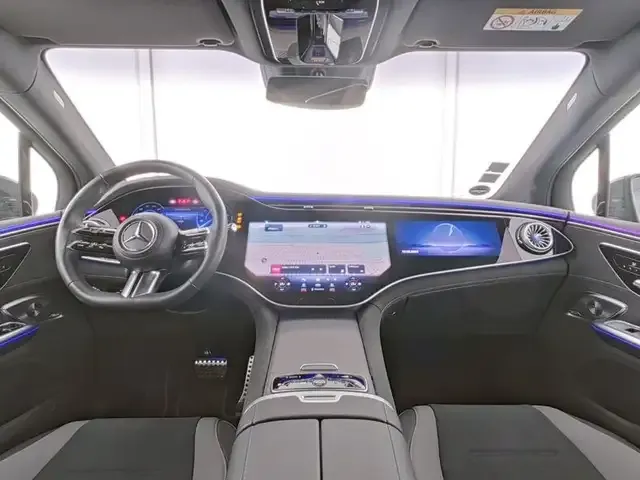 Mercedes-Benz EQE SUV