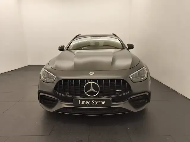 Mercedes-Benz E 63 AMG