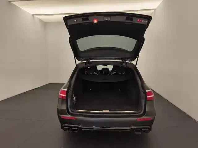 Mercedes-Benz E 63 AMG