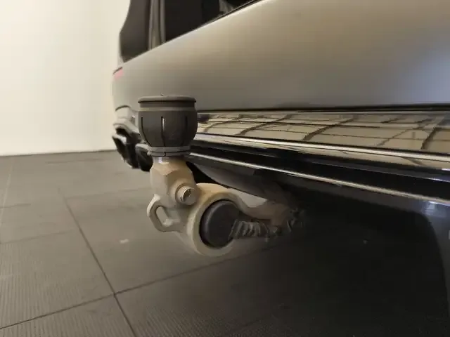 Mercedes-Benz E 63 AMG