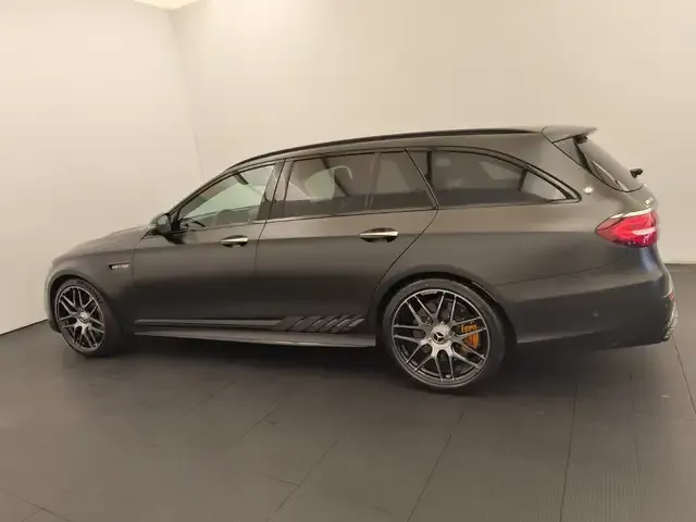 Mercedes-Benz E 63 AMG