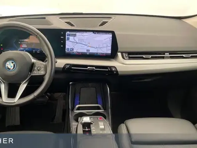 BMW iX1