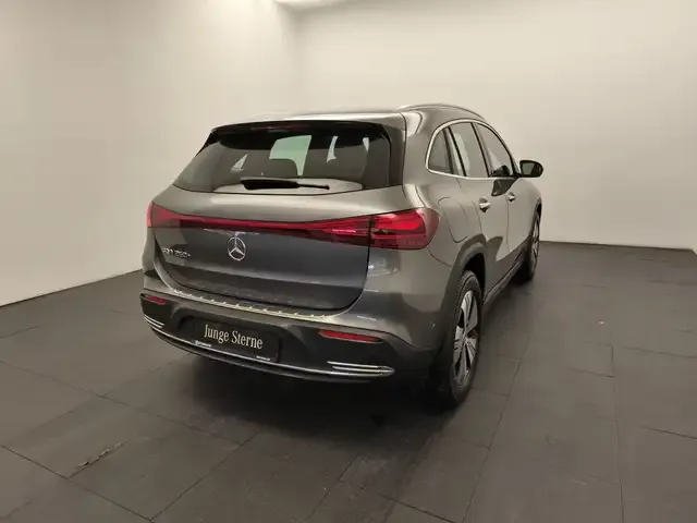 Mercedes-Benz EQA 250