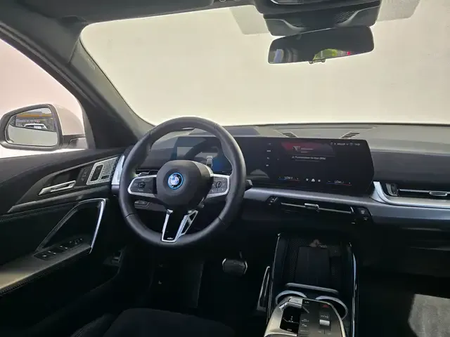 BMW iX2