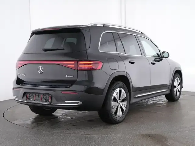 Mercedes-Benz EQB 300