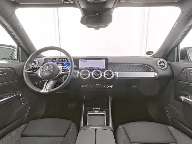 Mercedes-Benz EQB 300
