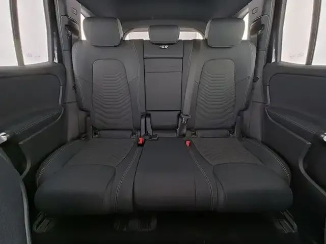Mercedes-Benz EQB 300