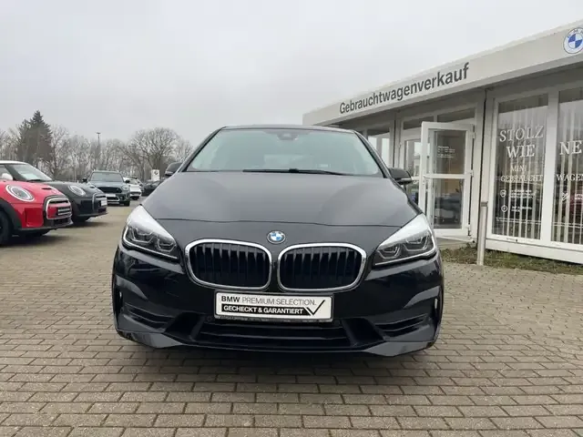 BMW 220