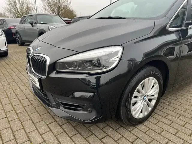 BMW 220