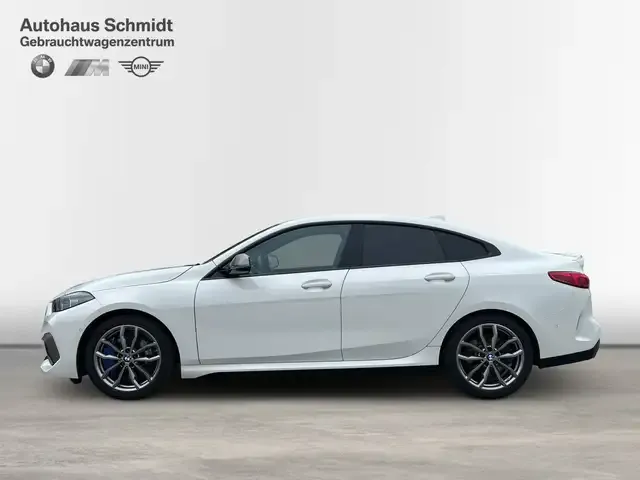 BMW 235