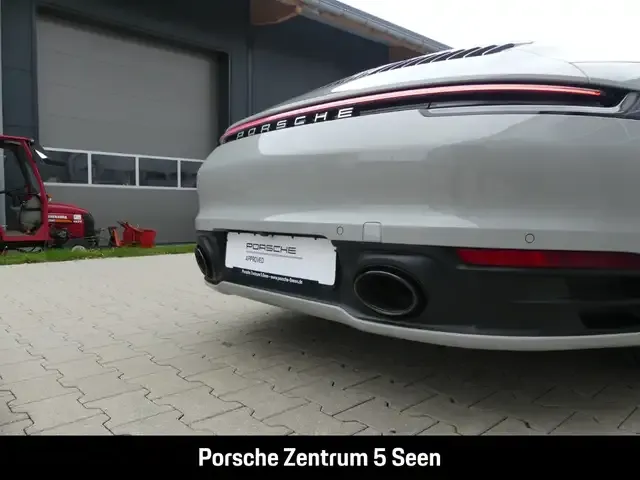 Porsche 992