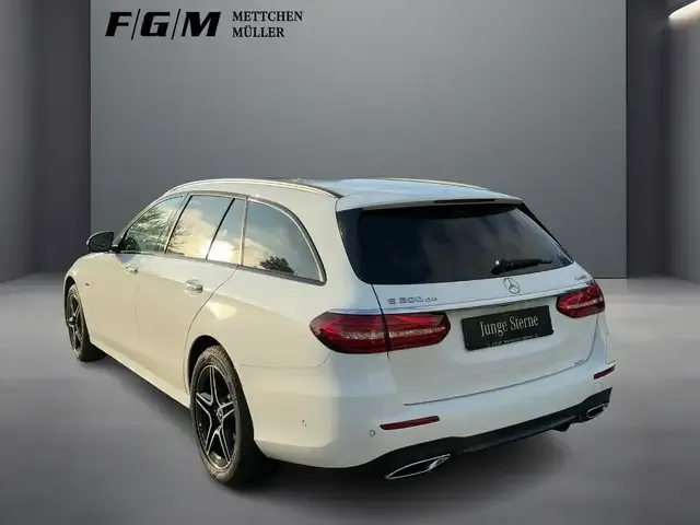 Mercedes-Benz E 300