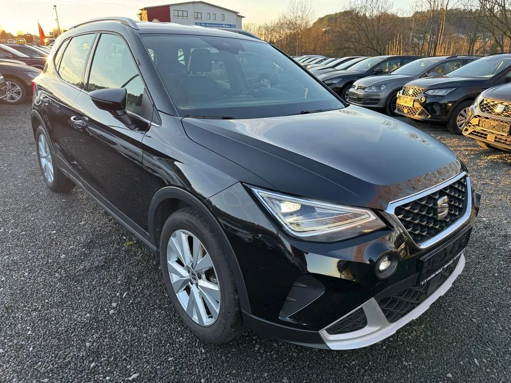 Seat Arona