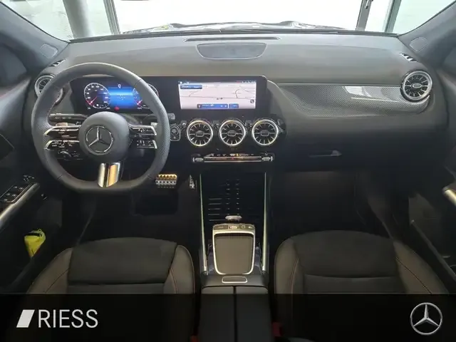 Mercedes-Benz GLA 180
