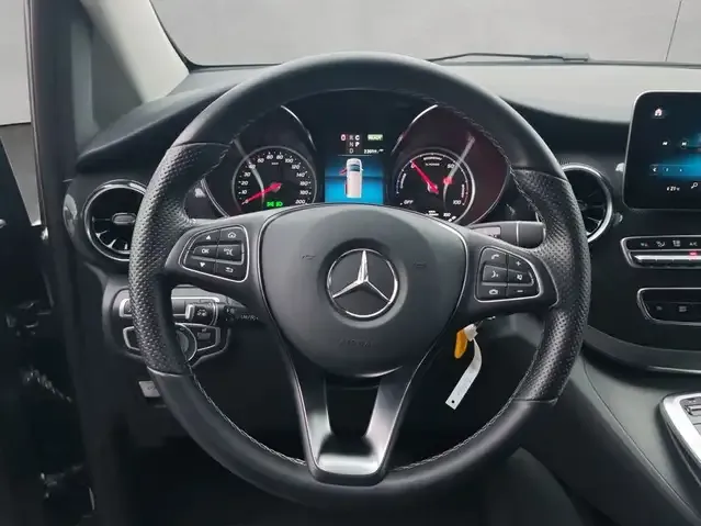 Mercedes-Benz EQV 300