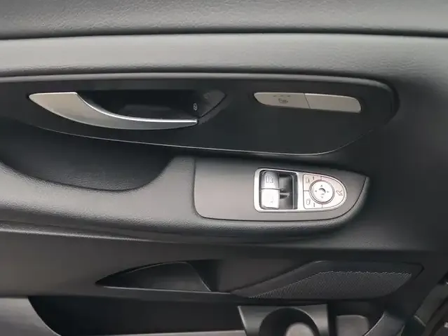 Mercedes-Benz EQV 300