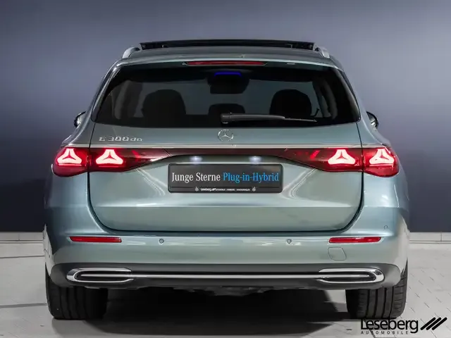 Mercedes-Benz E 300