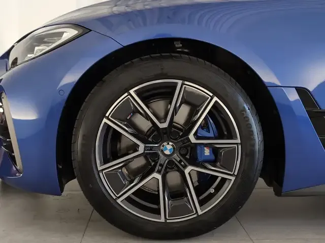 BMW 440