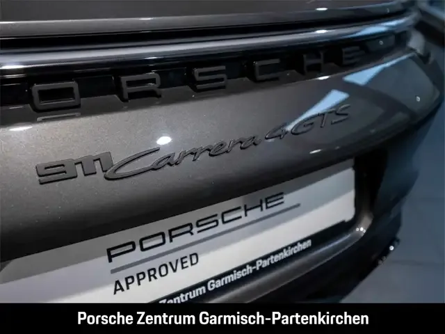 Porsche 992