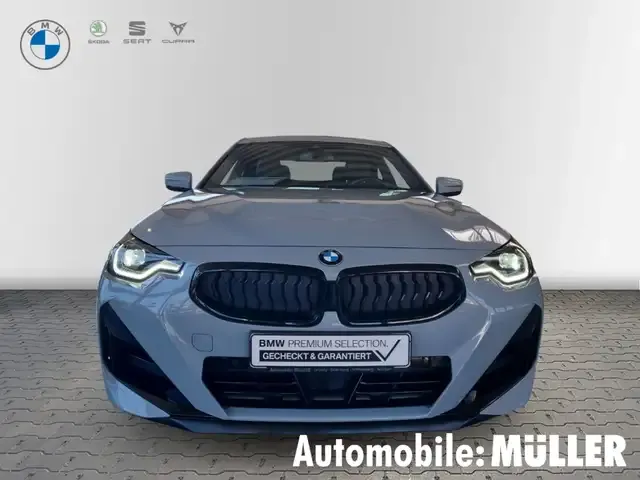BMW 220