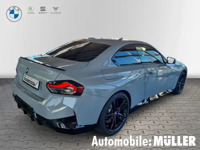 BMW 220