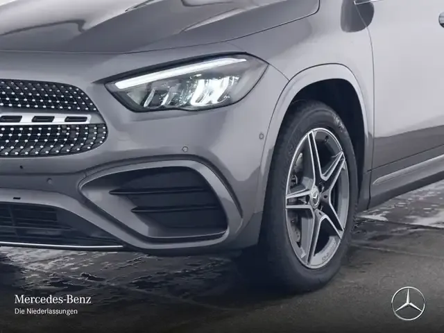 Mercedes-Benz GLA 250
