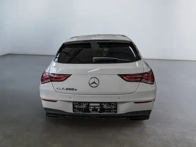 Mercedes-Benz CLA 250
