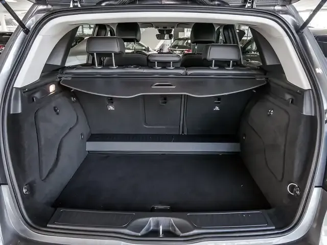 Mercedes-Benz B 220