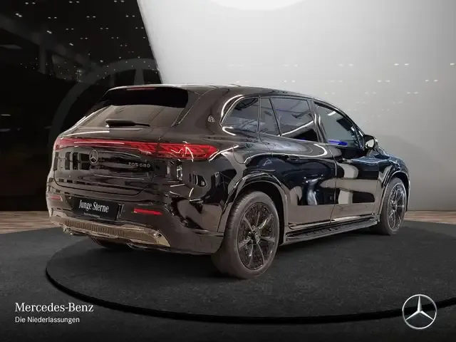 Mercedes-Benz EQS SUV