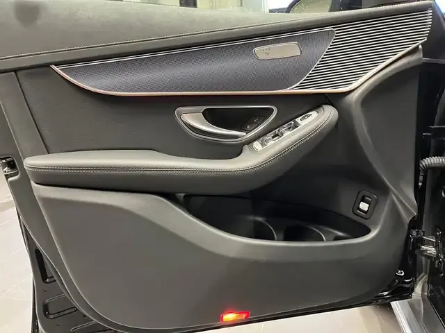 Mercedes-Benz EQC 400