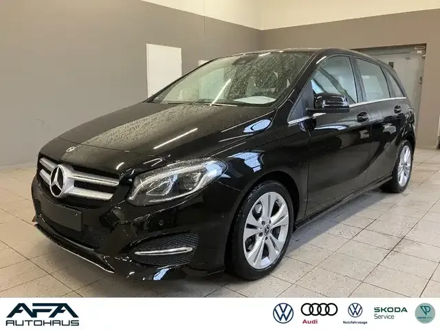 Mercedes-Benz B 220