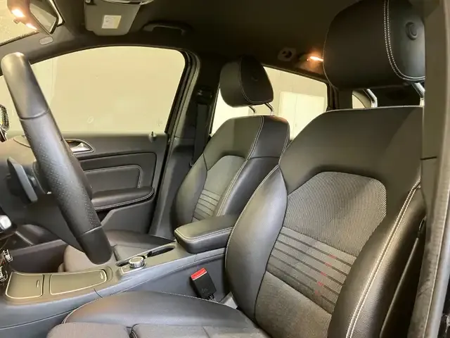 Mercedes-Benz B 220