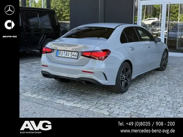Mercedes-Benz A 200