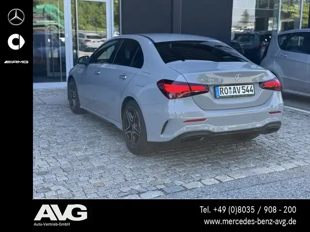Mercedes-Benz A 200