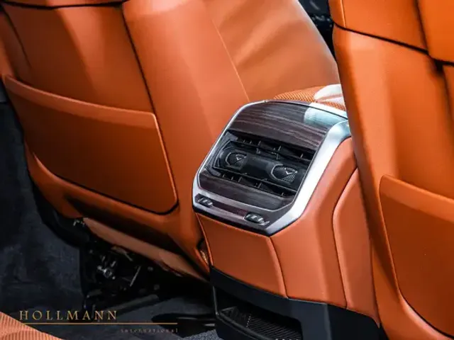 BMW 760