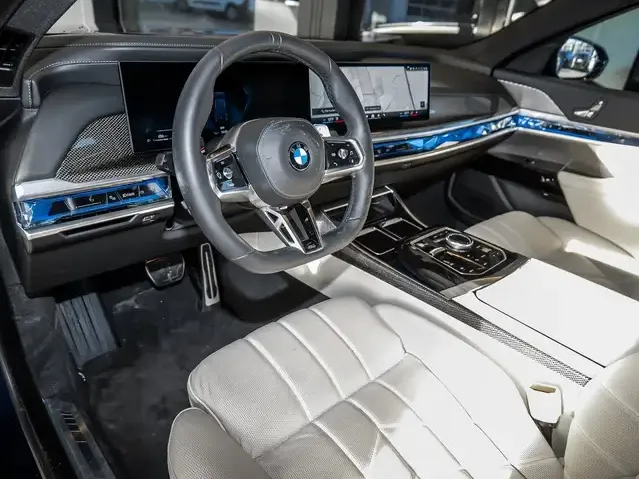 BMW 740