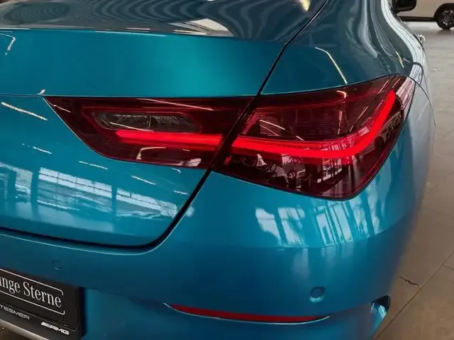 Mercedes-Benz CLA 200