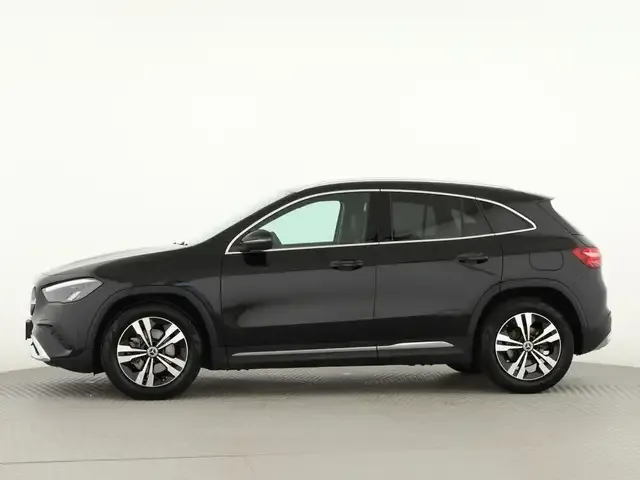 Mercedes-Benz GLA 180