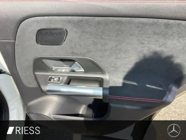 Mercedes-Benz EQA 350