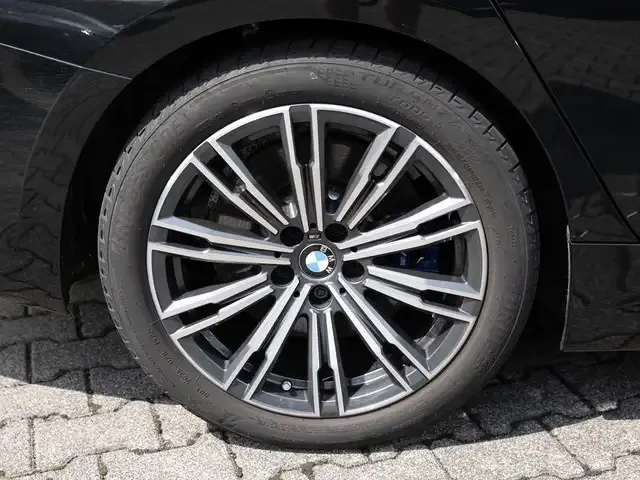 BMW 340