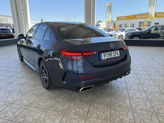 Mercedes-Benz C 220