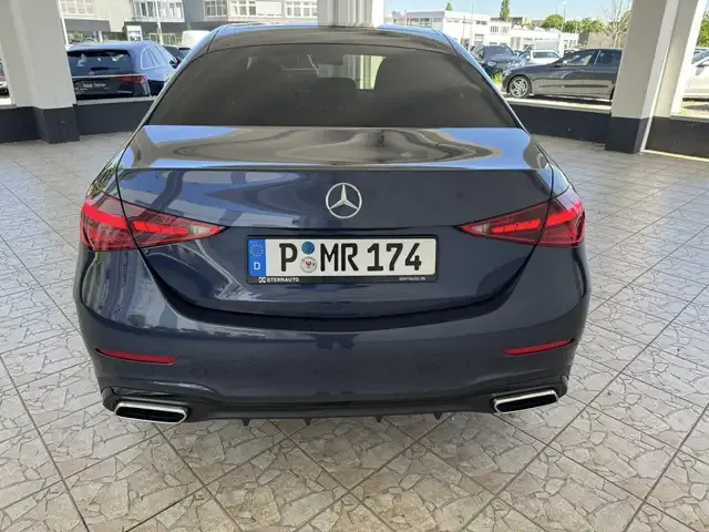 Mercedes-Benz C 220