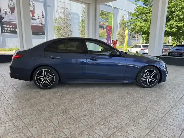 Mercedes-Benz C 220