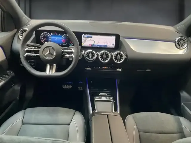 Mercedes-Benz GLA 180