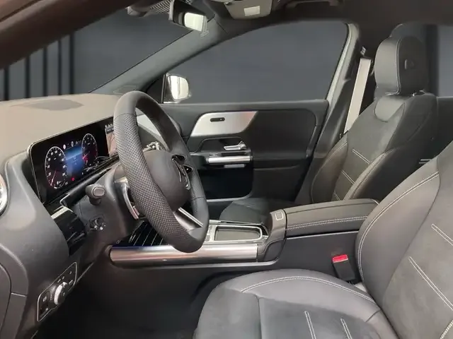 Mercedes-Benz GLA 180